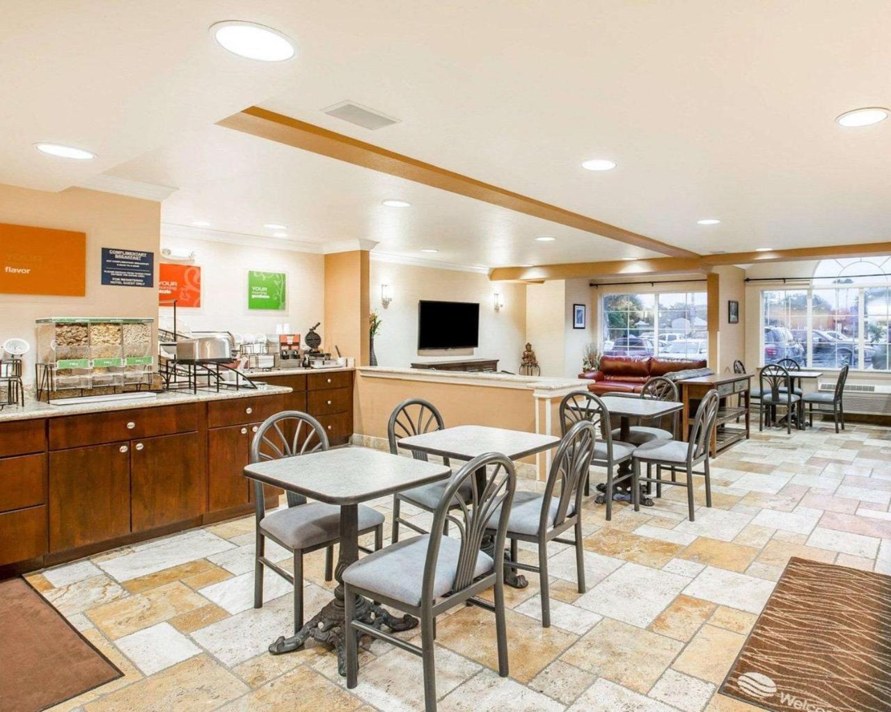 Comfort Inn & Suites Salinas Exteriör bild